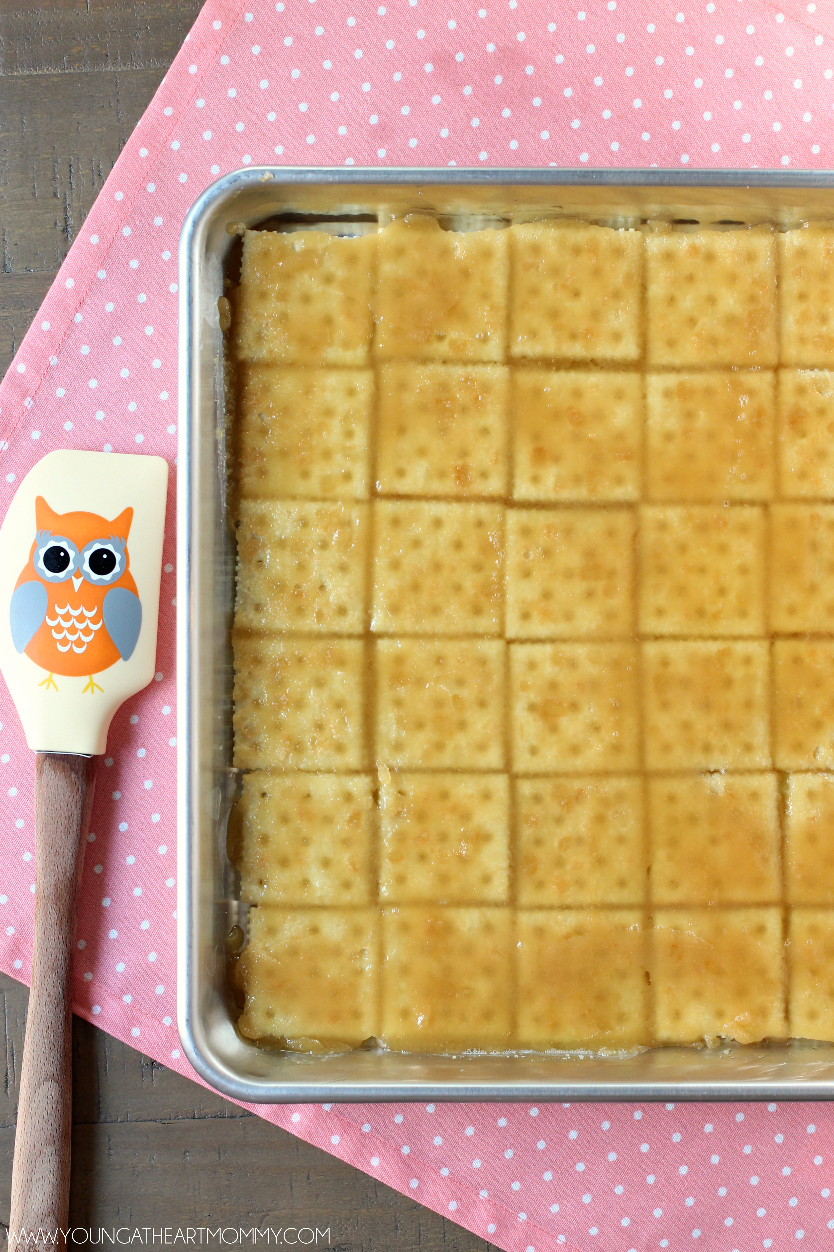 Saltine-Cracker-Toffee-Tutorial