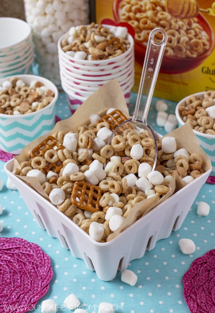 Fluffernutter-Trail-Mix-Recipe