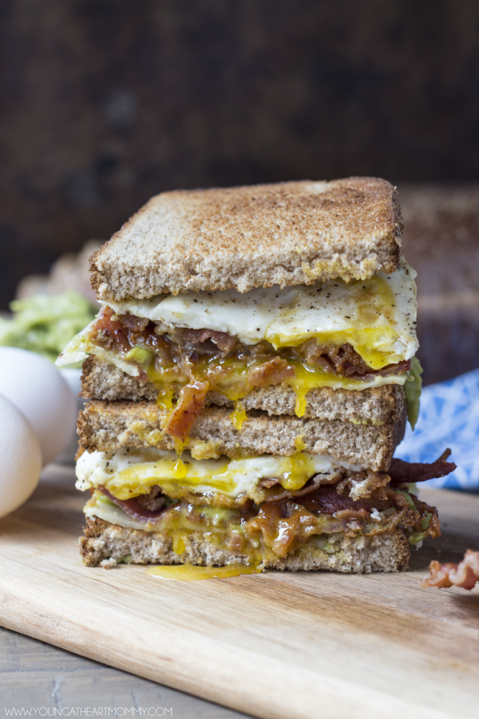 Fried Egg And Bacon Breakfast Sandwich